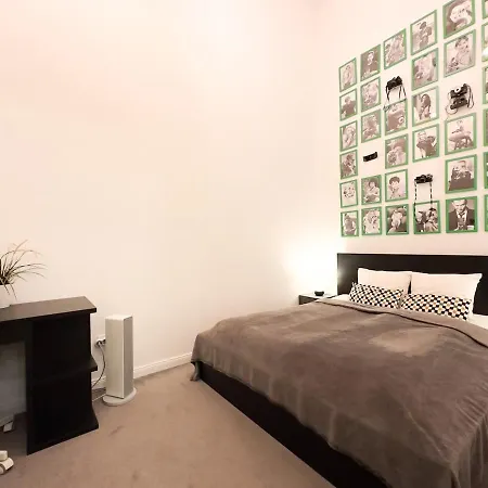 Appartamento Cozy Downtown 2br Ground Fl - Piano Budapest